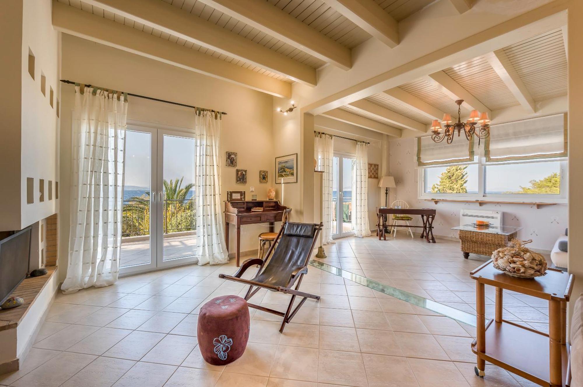 Marfaia - Villa By The Sea Agioi エクステリア 写真