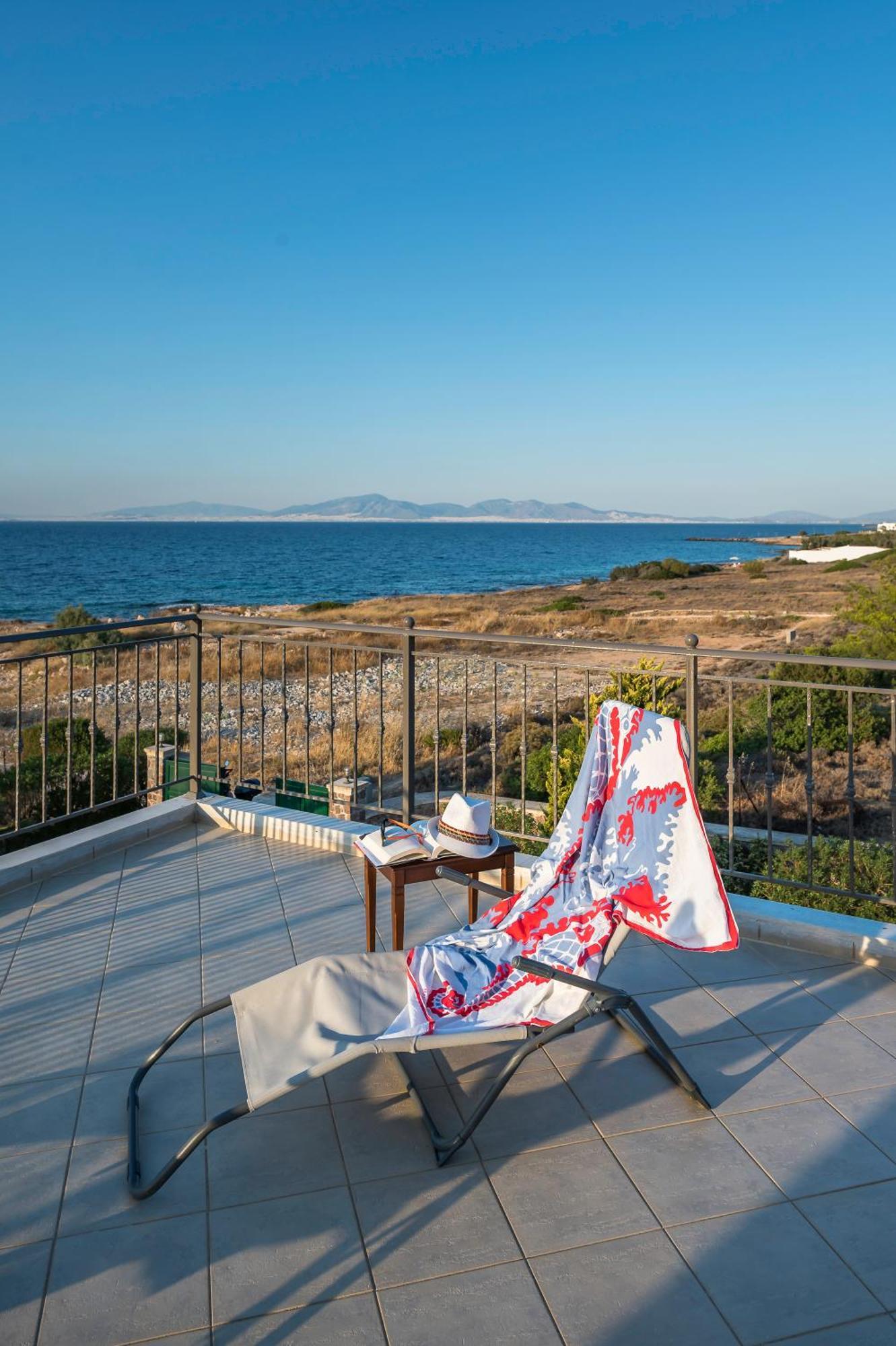 Marfaia - Villa By The Sea Agioi エクステリア 写真
