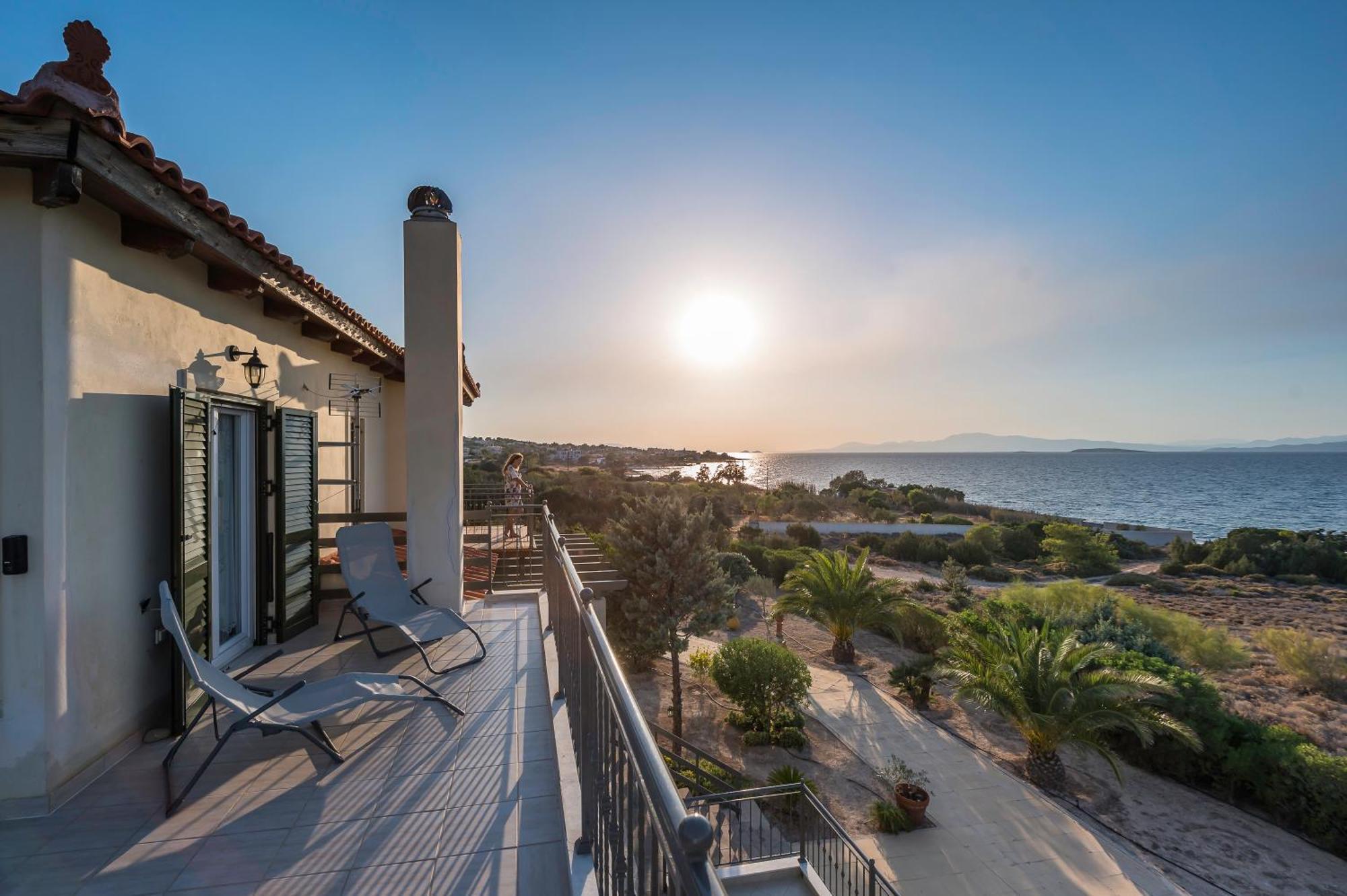 Marfaia - Villa By The Sea Agioi エクステリア 写真